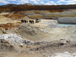 Las estimaciones de recursos minerales... determinan el mineral a extraer, la vida útil del yacimiento y son la base para analizar la viabilidad financiera de un proyecto minero. Foto: Argentina.com.ar Las estimaciones de recursos minerales... determinan el mineral a extraer, la vida útil del yacimiento y son la base para analizar la viabilidad financiera de un proyecto minero. Foto: Argentina.com.ar