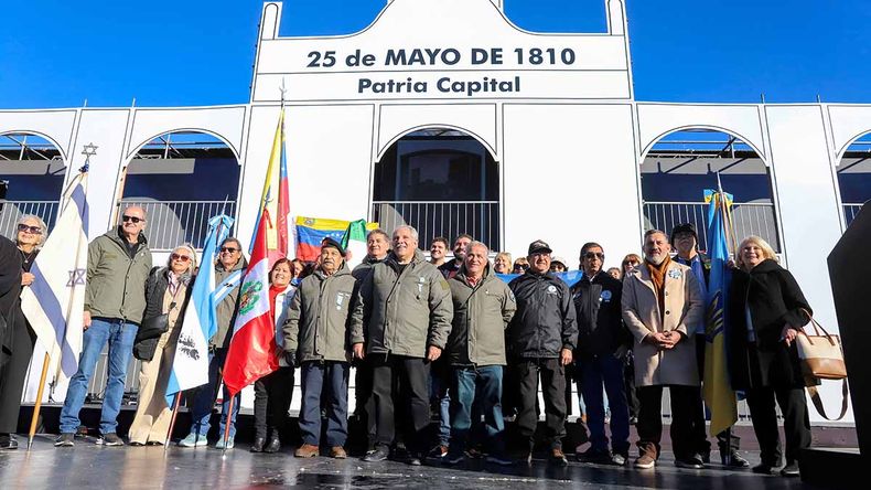 En fotos: así vivió Neuquén el Día de la Patria | LM Neuquen En fotos: así vivió Neuquén el Día de la Patria