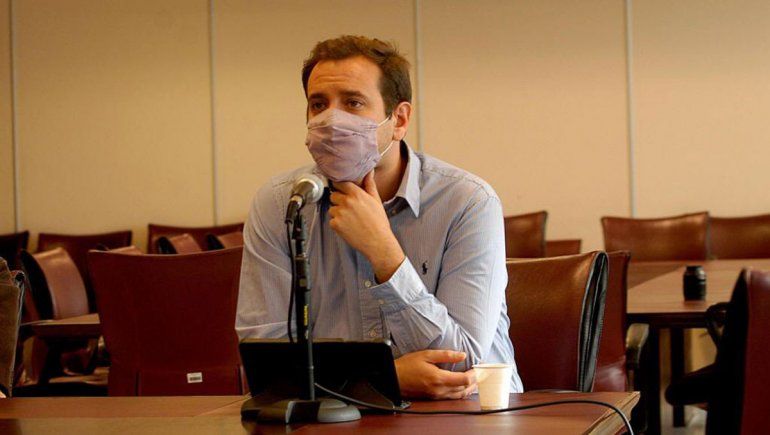 Castelli se fue de Juntos por el Cambio y armó un monobloque