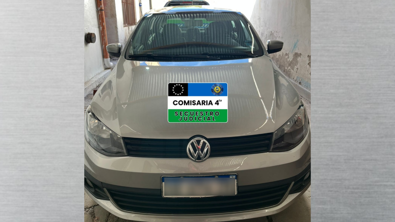 Las cámaras con Inteligencia Artificial detectó el ingreso del Volkswagen Gol a la localidad de Cipolletti. | LM Neuquen Las cámaras con Inteligencia Artificial detectó el ingreso del Volkswagen Gol a la localidad de Cipolletti.