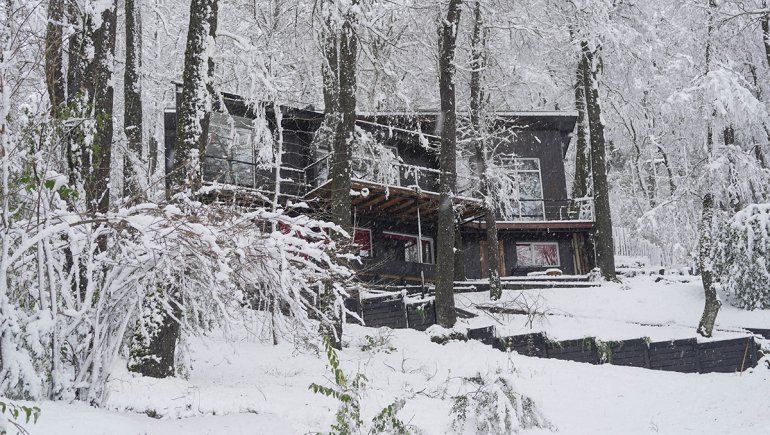 La casa donde ocurrió la tragedia en San Martín de los Andes