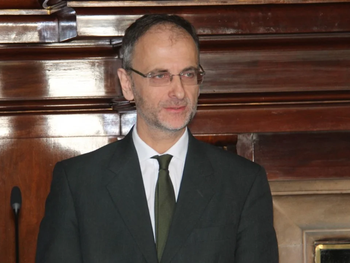 aseguran que la jueza preska no es competente para embargar acciones de ypf