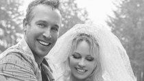 pamela anderson se caso en secreto con su guardaespaldas pamela anderson se caso en secreto con su guardaespaldas