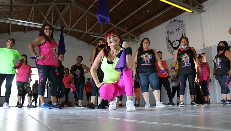 Zumberas del Oeste: las neuquinas que afrontan la violencia a través del baile