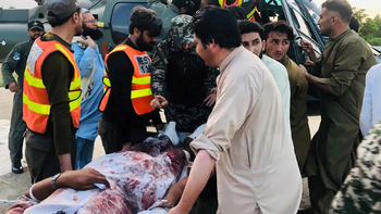 pakistan: mas de 40 muertos en un atentado politico pakistan: mas de 40 muertos en un atentado politico