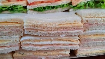 Sándwiches de miga: ¿cuántos días se pueden conservar en la heladera? | LM Neuquen Sándwiches de miga: ¿cuántos días se pueden conservar en la heladera?