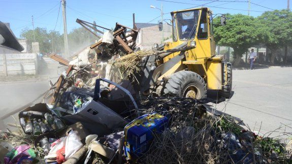Sacaron 60 mil kilos de basura por día en Confluencia
