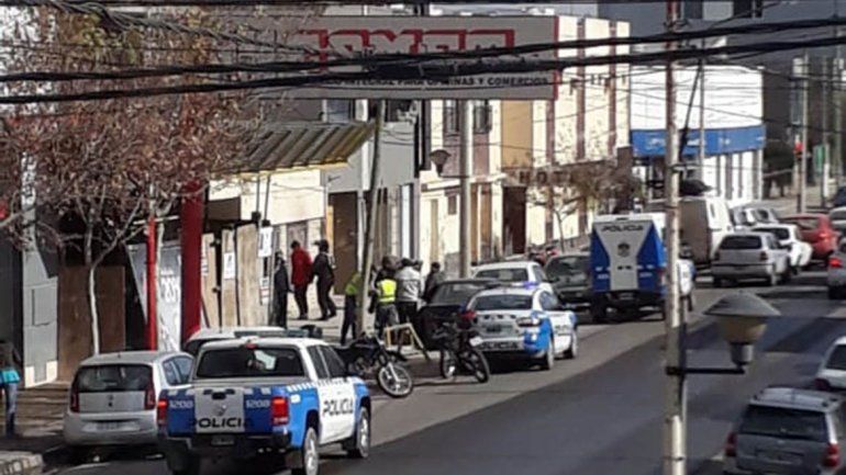 Intentaron usurpar una casa en el centro: fueron detenidos