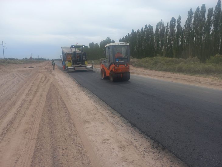 Del Alto Valle a Catriel: el corredor que mueve peras, manzanas y millones de barriles. Foto: Vialidad Nacional. Del Alto Valle a Catriel: el corredor que mueve peras, manzanas y millones de barriles. Foto: Vialidad Nacional.