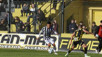 Cipolletti y Olimpo repartieron puntos en Bahía Blanca. Fotos: Leonardo Sánchez, Cipo Pasión Cipolletti y Olimpo repartieron puntos en Bahía Blanca. Fotos: Leonardo Sánchez, Cipo Pasión