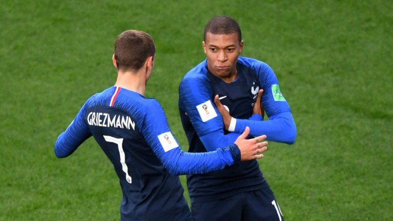 Griezmann y Mbappé se preparan para lastimar a la defensa argentina. ¿Podrán vencer a Armani?