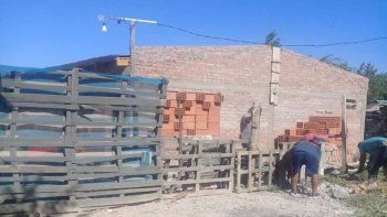 2 de febrero: vecinos justicieros recuperaron la casa usurpada 2 de febrero: vecinos justicieros recuperaron la casa usurpada