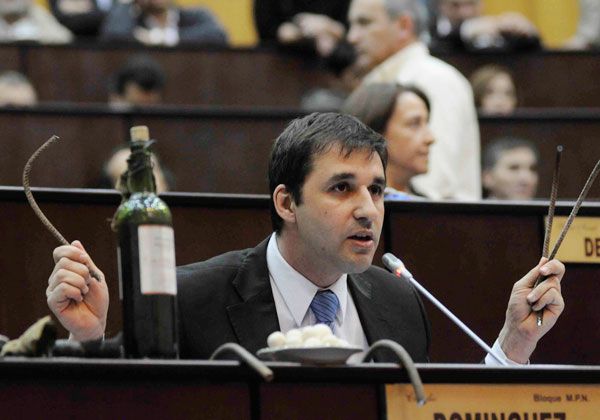 Una actitud y varias recriminaciones