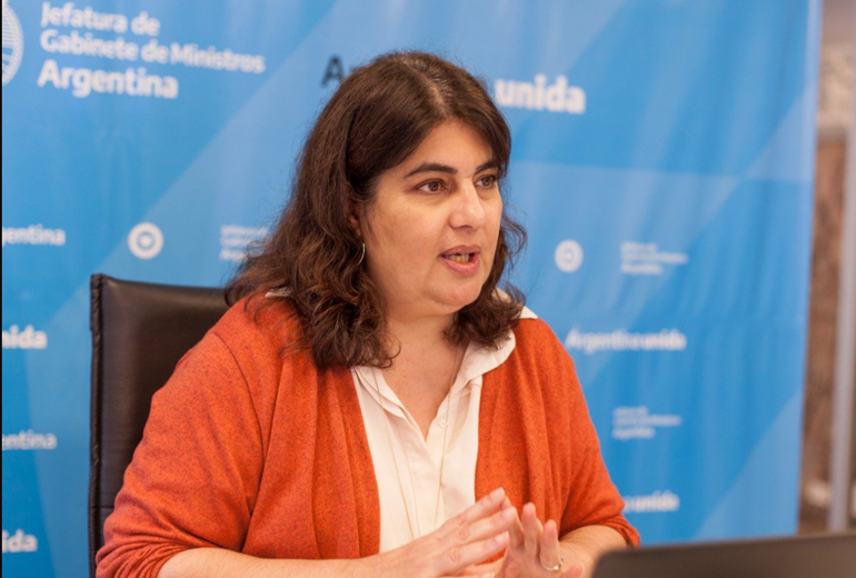 Ana Castellani, a cargo de la Secretaría de Gestión y Empleo Público de la Jefatura de Gabinete de la Nación. Fue quien elaboró el informe sobre los empleados públicos. Ana Castellani, a cargo de la Secretaría de Gestión y Empleo Público de la Jefatura de Gabinete de la Nación. Fue quien elaboró el informe sobre los empleados públicos.