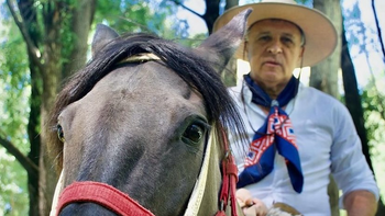A lo San Martín. Armando Gentili, un allense rumbo al gran desafío. A lo San Martín. Armando Gentili, un allense rumbo al gran desafío.