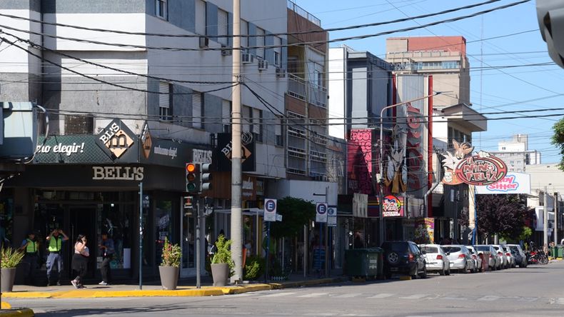 Shopping a cielo abierto en el bajo y el oeste de Neuquén: qué se sabe sobre el inicio de las obras | LM Neuquen Shopping a cielo abierto en el bajo y el oeste de Neuquén: qué se sabe sobre el inicio de las obras