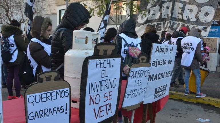 Con un garrafazo protestaron por el veto de Quiroga
