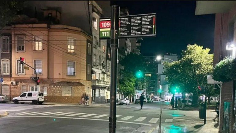 La sorpresa de un turista extranjero por una parada de micro en Argentina