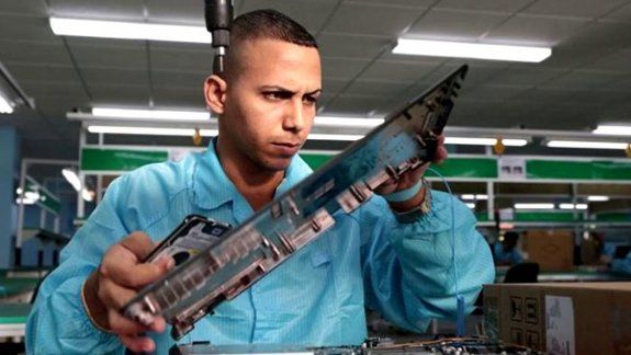 El año pasado, más de un millón de computadoras se registraron en la Isla.