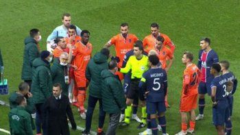 tenes que echar al negro, escandalo racista en la champions