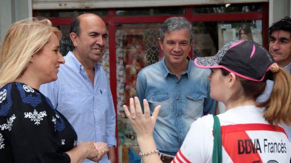 Bermúdez y Monzani, cara a cara con los vecinos en la actividad.