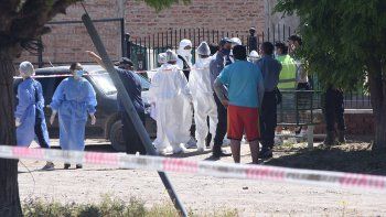 Peritos del Gabinete de Criminalística trabajaron en la escena del hecho. Peritos del Gabinete de Criminalística trabajaron en la escena del hecho.