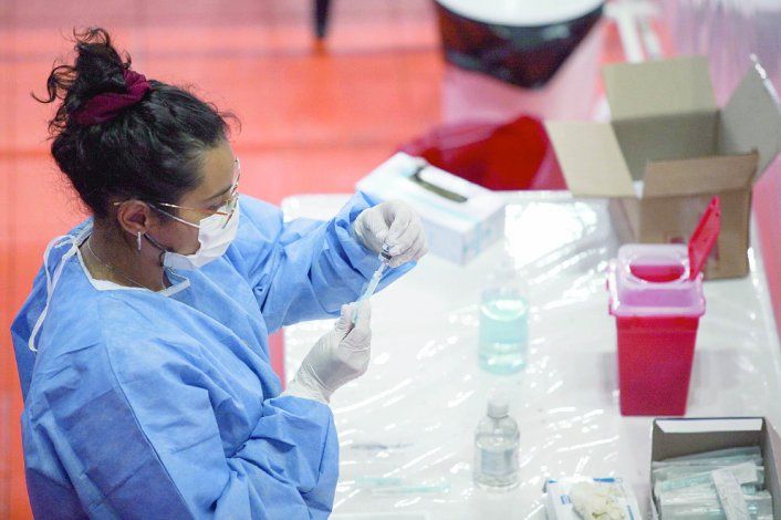 En el Ruca Che se vacunarán con la Sputnik a 500 trabajadores de la Salud.