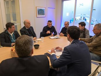 reunion con nacion por cosecha, barrera y financiamiento