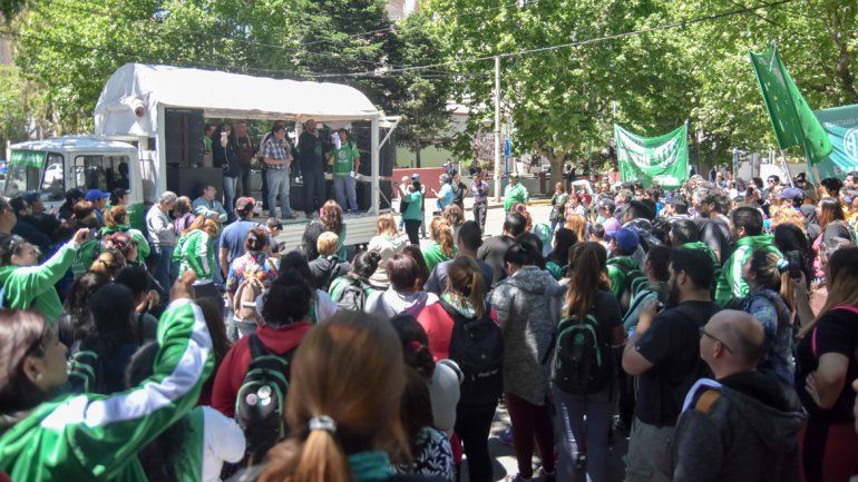 ATE ratificó el paro por tiempo indeterminado, planea sitiar la provincia con cortes de rutas y pasos fronterizos