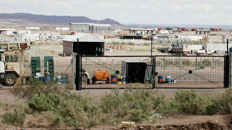 Negocios petroleros. El paisaje en la Ruta 8