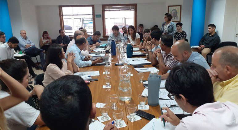 Acuerdo para dar el aval al boleto estudiantil gratuito