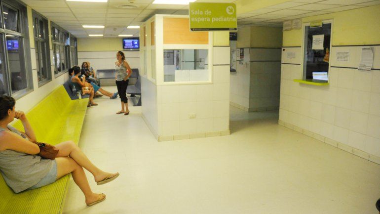 La niña fue derivada y quedó internada en el Hospital Castro Rendón.