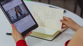 Una nueva forma de estudiar sin fronteras. | LM Neuquen Una nueva forma de estudiar sin fronteras.