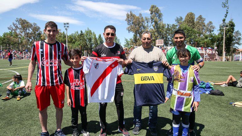 Sapere-Maro, los superanfitriones