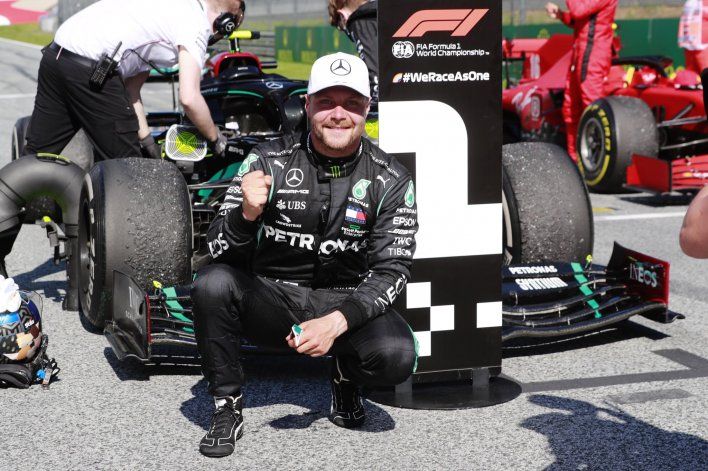 Valtteri Bottas seguiría dentro de la Fórmula 1 con el equipo Mercedes. El finlandés ya habría arreglado su renovación de contrato para 2021.