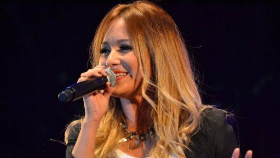 La popular cantante regresará a la región para hacer un repaso por toda su discografía.