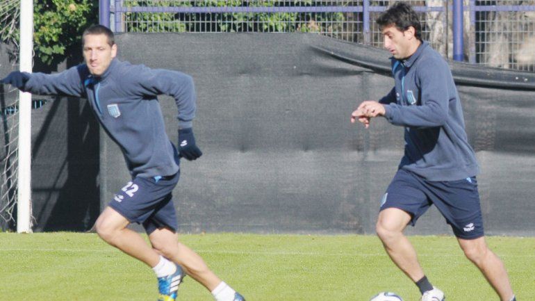 Aued es fija. Milito lucha por un lugar en la delantera académica.