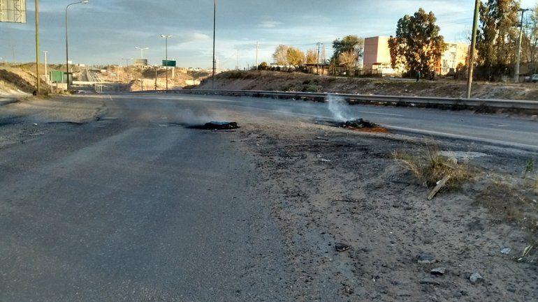 Vecinos de Parque Industrial levantaron el corte en la Ruta 7