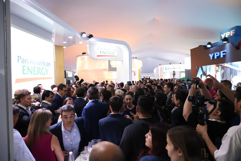 Otro día multitudinario en AOG Patagonia en el Espacio Duam / Foto