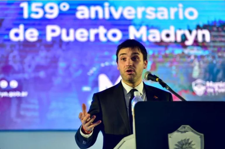El gobernador de Chubut, Ignacio "Nacho" Torres, en el acto del domingo 28 de julio por el aniversario de Puerto Madryn. El gobernador de Chubut, Ignacio "Nacho" Torres, en el acto del domingo 28 de julio por el aniversario de Puerto Madryn.