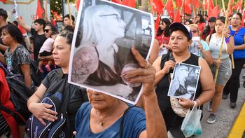 ON -- Marcha femicidio Plottier (2).jpg