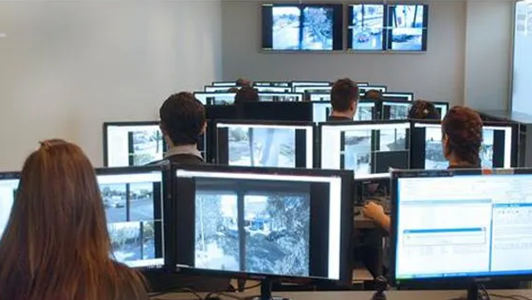 La Policía sale a perseguir el crimen en tiempo real