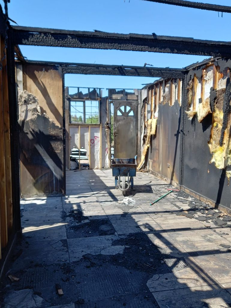 Hacen una colecta para ayudar a los abuelos que perdieron todo.