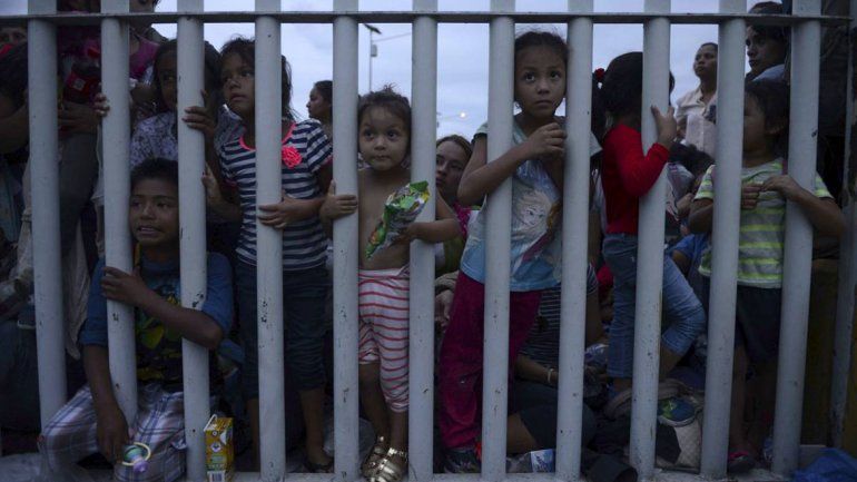 Murió una nena que había sido detenida por cruzar la frontera