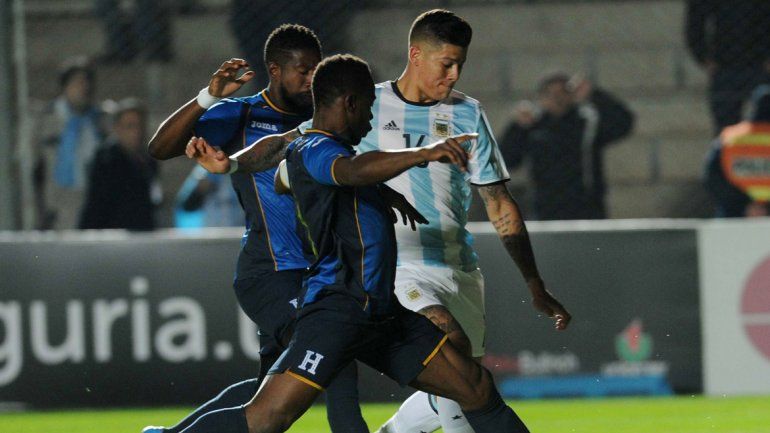 Argentina le ganó a Honduras con un golazo de Higuaín