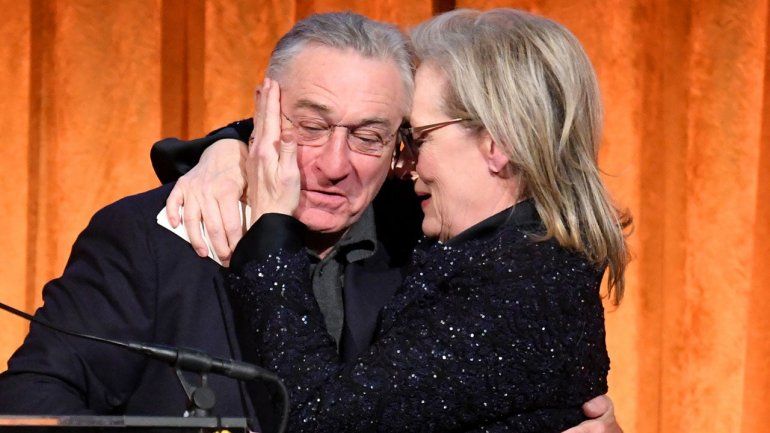 De Niro y Streep en 2018, en un homenaje a la actriz, quien nunca olvidó los gestos de su amigo con ella y con John.
