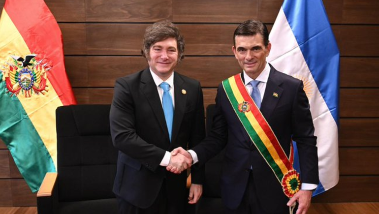 Rodrigo Paz Pereira junto a Javier Milei en Bolivia