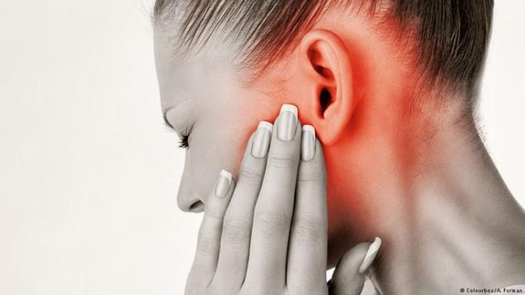Sugieren más descanso y limitar uso de auriculares