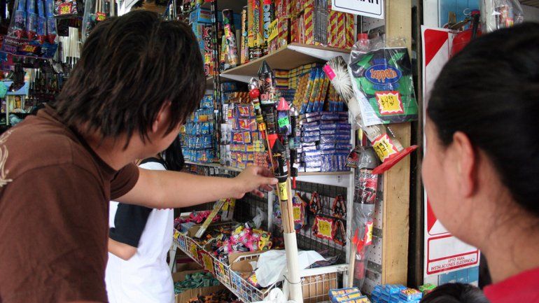 Todo parece indicar que la venta y el uso de pirotecnia en Neuquén seguirán sin ningún tipo de control.