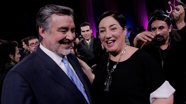 Sánchez se enojó con Piñera por un caso de irregularidad y banca a Guillier.